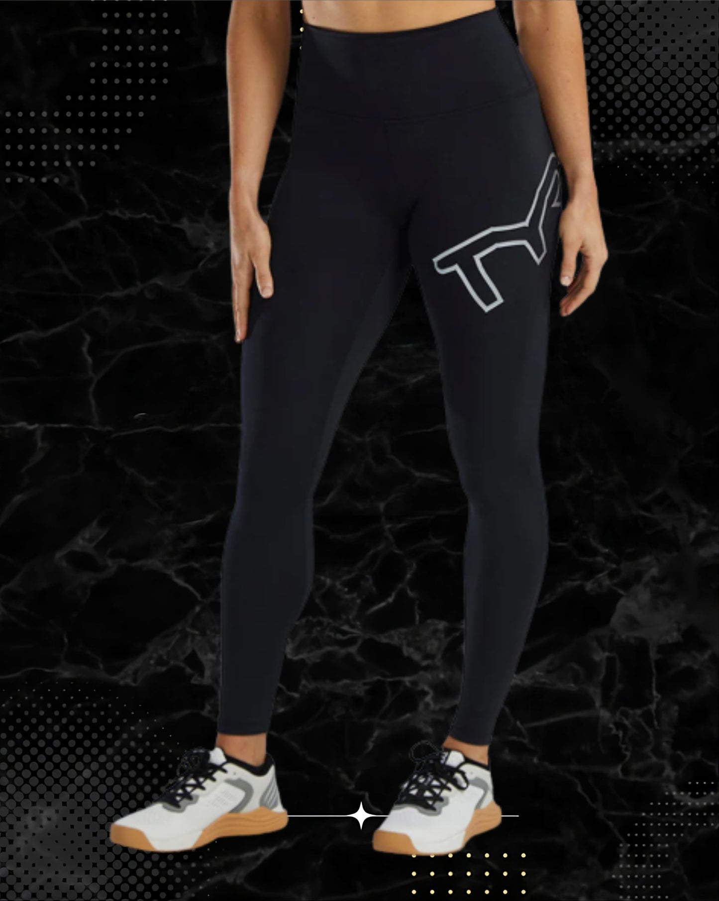 TYR Base Kinetic™ Women's High-Rise 28" Logo Leggings - Solid* BLACK 001)