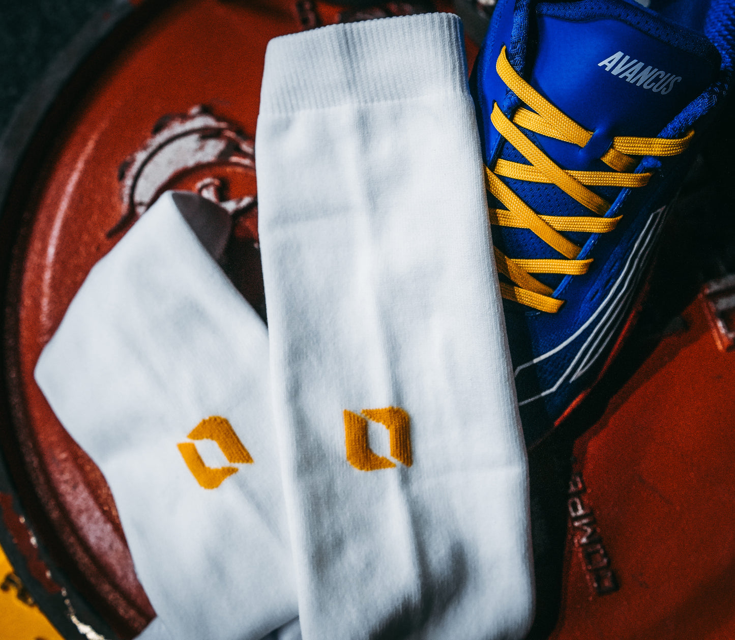 L1FT Performance Deadlift Socks 2.0 White/Gold